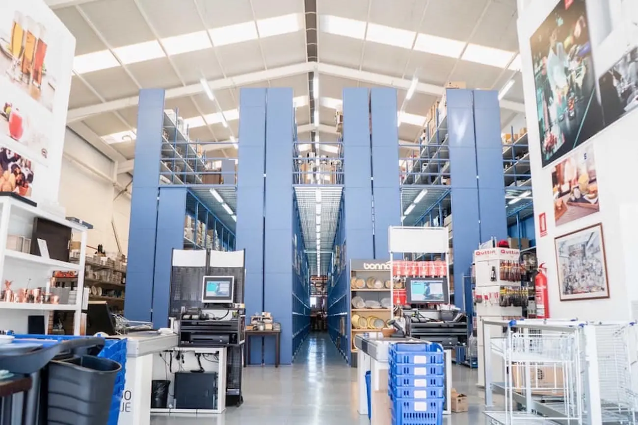 kimer estaneria easy rack evolucion con pasillo elevado 02