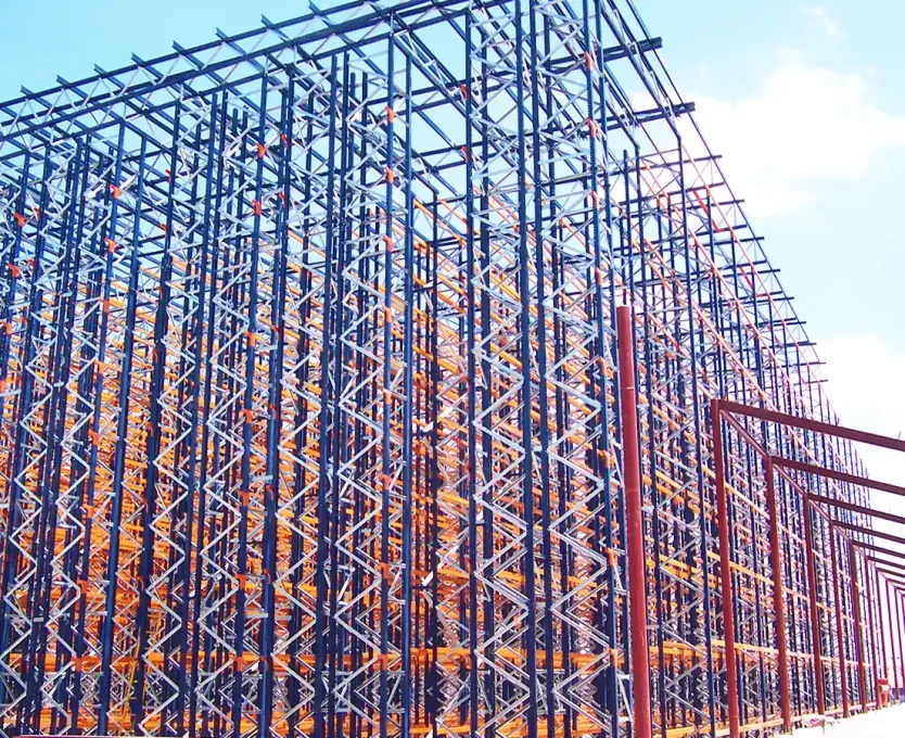 Almacen autoportante con estanterias Kimer