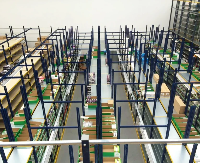 Almacen con estanterias Easy Rack Evolucion