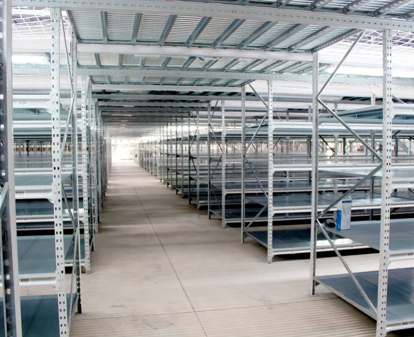 ESTANTERIA PICKING ACABADO PREGALVA CON PASILLOS