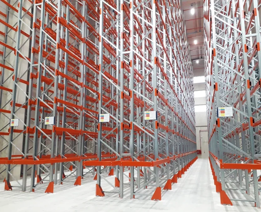 Estanteria de pasillo estrecho paletizacion