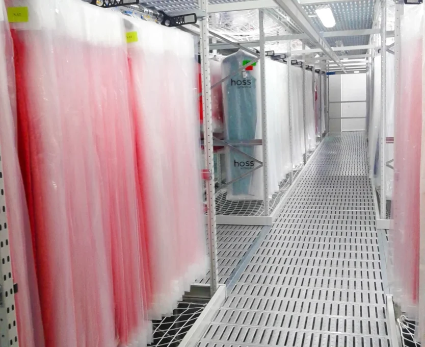 Estanteria picking para prendas colgadas