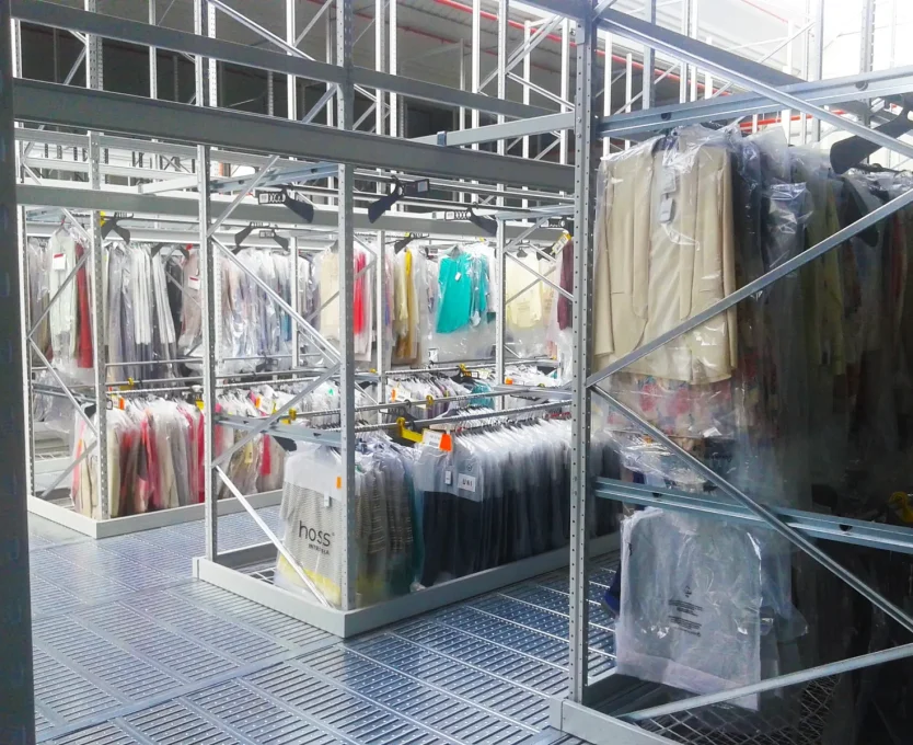 Estanterias para prendas colgadas Kimer