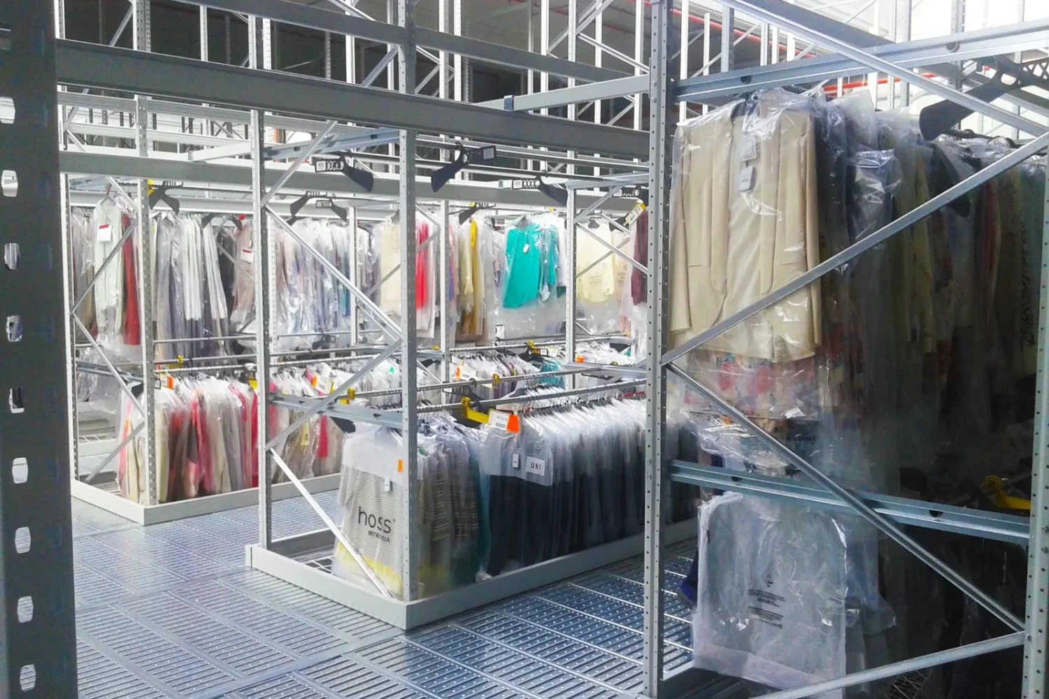 Estanterias para prendas colgadas Kimer