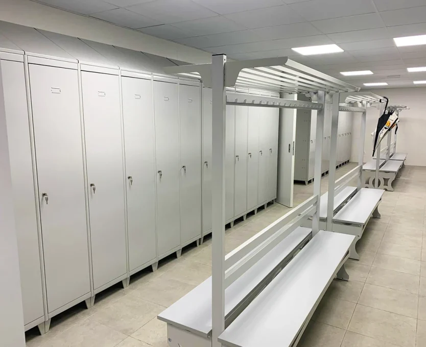 Taquillas modelo monoplaza con bancos de vestuarios Kimer