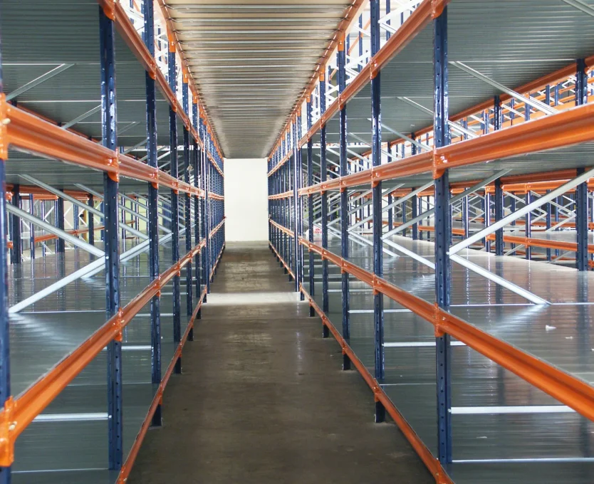 Kimer picking con pasillos elevados