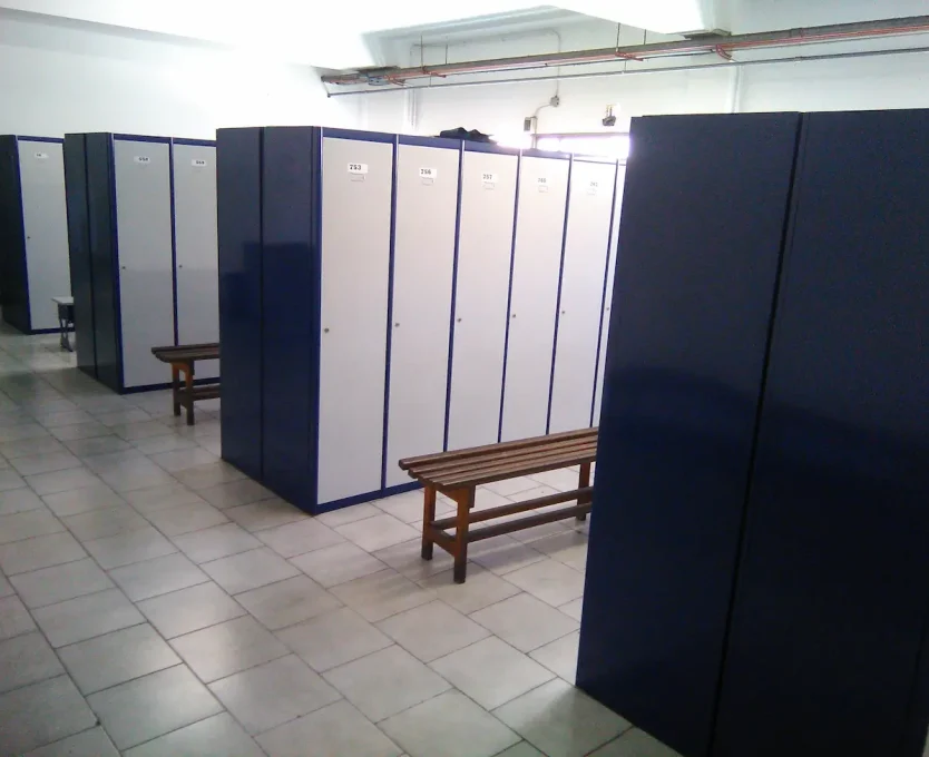 kimer-taquillas-metalicas-y-bancos-de-vestuario-16