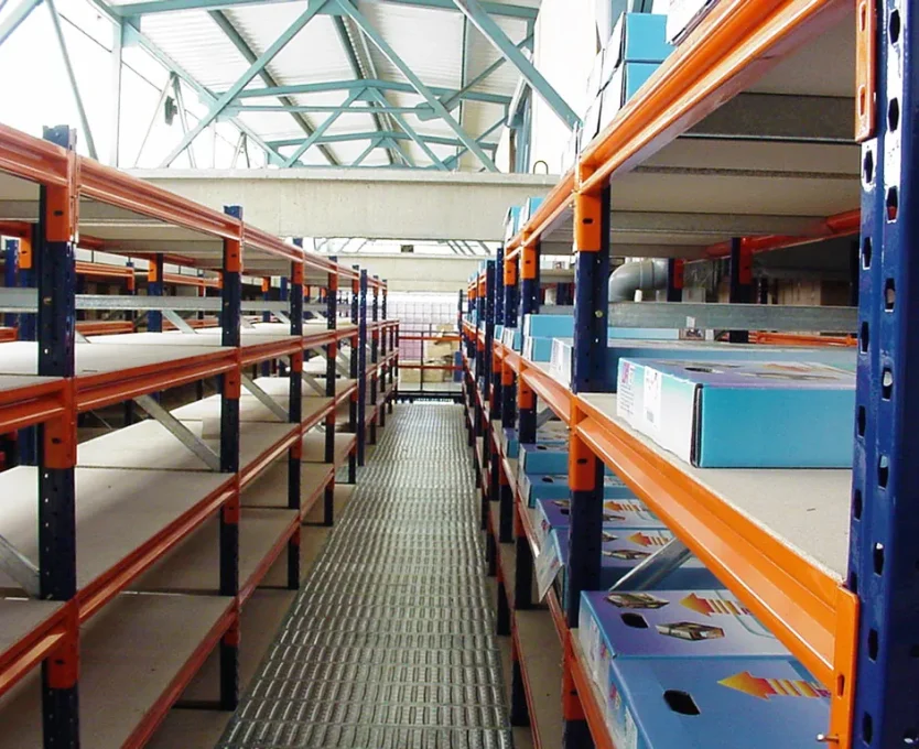 Picking con pasillo kimer